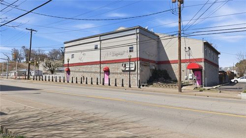 805 7th St, Parkersburg, WV, 26101-5232 | Card Image