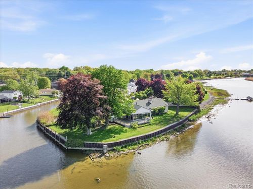 2857 Riverwood Ct, Port Huron, MI, 48060-2654 | Card Image