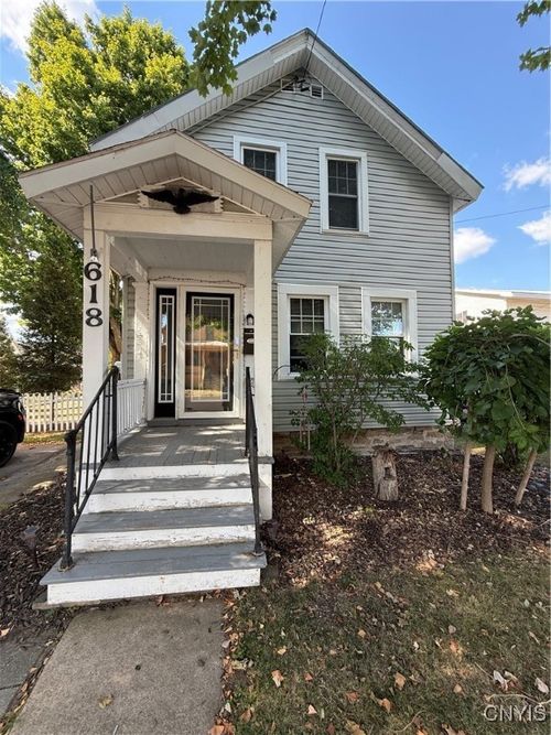 618 Montgomery St, Ogdensburg, NY, 13669-3412 | Card Image