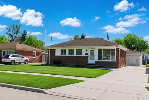 29445 Red Cedar Dr, Flat Rock, MI, 48134-1341 | Card Image