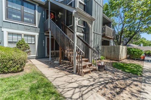12711 W 110th Ter, Overland Park, KS, 66210-1277 | Card Image