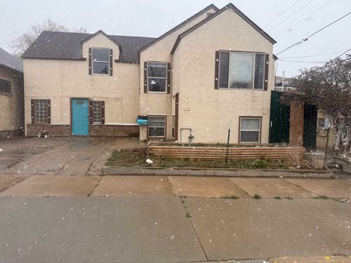 419 6th St, Rawlins, WY, 82301 | Card Image