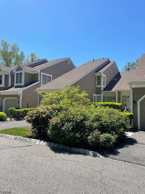 7 Dorset Ln, Bedminster, NJ, 07921-1635 | Card Image