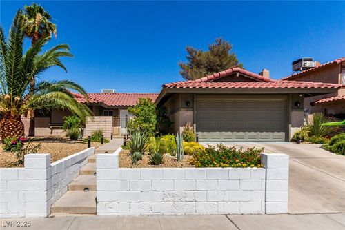 3826 Edmund Street, Las Vegas, NV, 89103 | Card Image