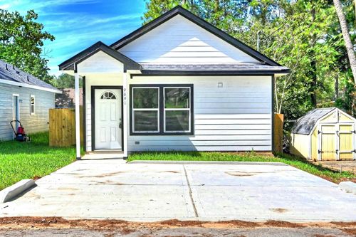 10163 Barberry St, Willis, TX, 77318-7230 | Card Image