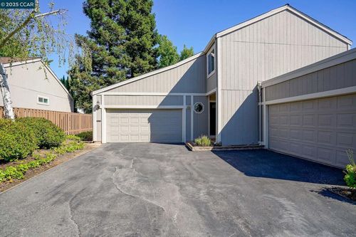 6401 Valley Oak Plz, Martinez, CA, 94553 | Card Image