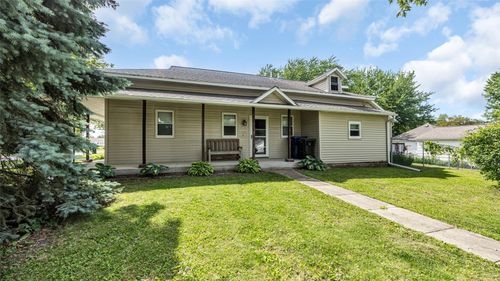 502 W 4th St, Tipton, IA, 52772-1519 | Card Image