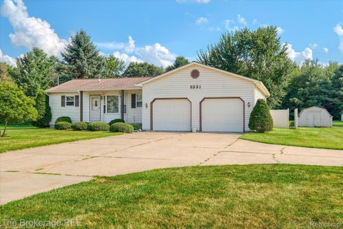 5331 W Farrand Rd, Clio, MI, 48420-8249 | Card Image