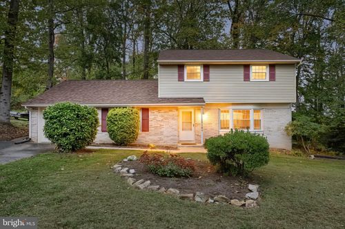 3142 Briarwood Blvd, LANCASTER, PA, 17601-1202 | Card Image