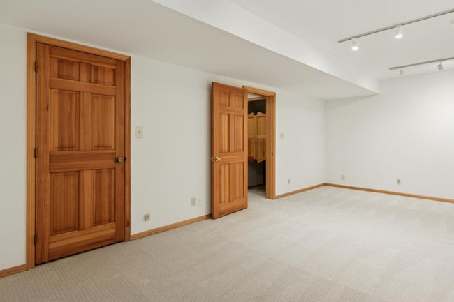240 W Point Rd, House other with 4 bedrooms, 4 bathrooms and null parking in Excelsior MN | Image 30