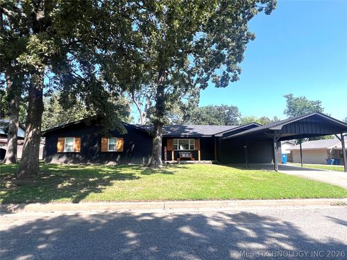 701 Lampton Ln, McAlester, OK, 74501-7027 | Card Image