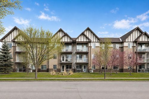 2111-200 Community Way, Okotoks, AB, T1S2L2 | Card Image
