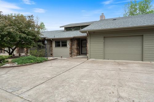 12 Wedgewood Dr, Holiday Island, AR, 72631-4540 | Card Image