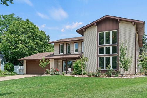 253 Fremont Ct, Bloomingdale, IL, 60108-1817 | Card Image