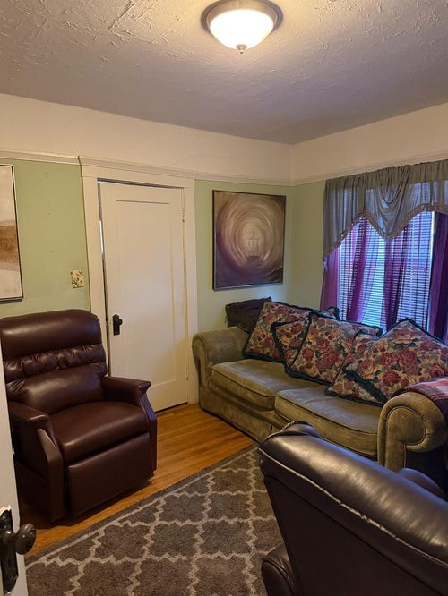 2132 Havenscourt Boulevard, Oakland, CA, 94621 | Card Image