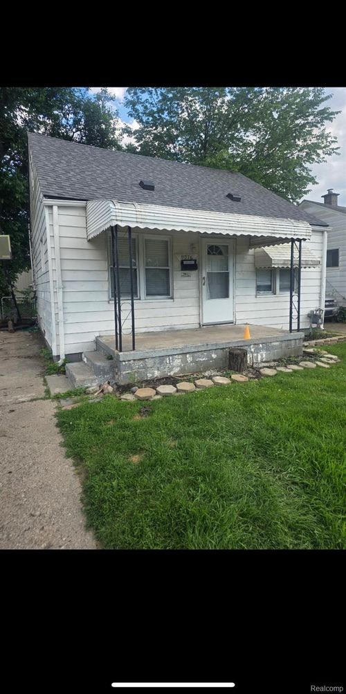 11076 Paige Ave, Warren, MI, 48089-1711 | Card Image