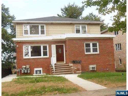 265 Highland Ave, Palisades Park, NJ, 07650-1135 | Card Image