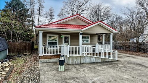 6454 Mears Dr Nw, Dover, OH, 44622-7026 | Card Image