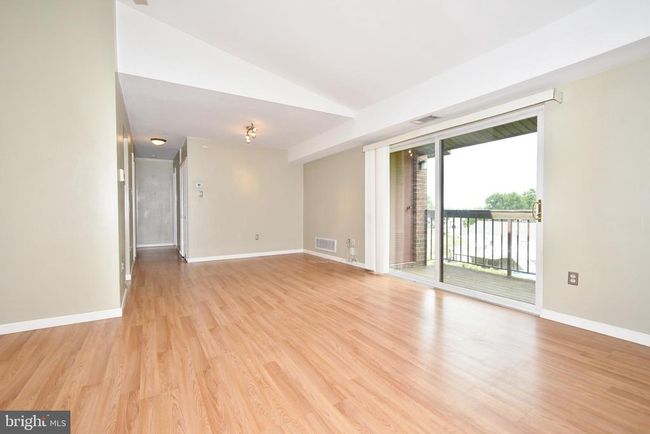 UNIT-3B - 106 Mountain Rd, Condo with 3 bedrooms, 1 bathrooms and null parking in GLEN BURNIE MD | Image 4
