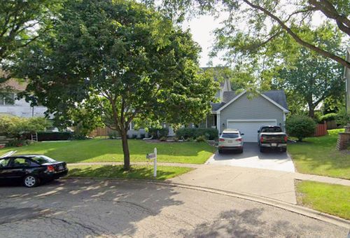 2039 Spaulding Court, West Dundee, IL, 60118 | Card Image