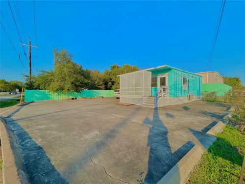 927 27th St, San Leon, TX, 77539-8600 | Card Image