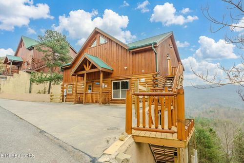 4831 Highland Place Way, Pigeon Forge, TN, 37863 | Card Image