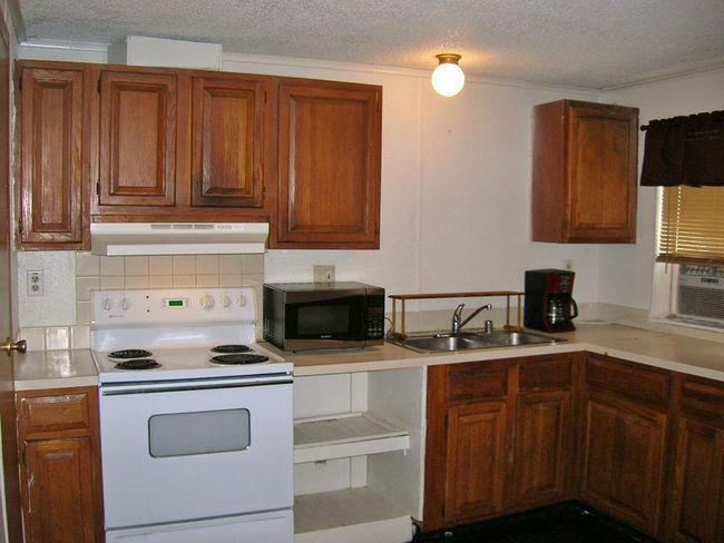 205 E Elm St, House other with 1 bedrooms, 1 bathrooms and null parking in Burnet TX | Image 6