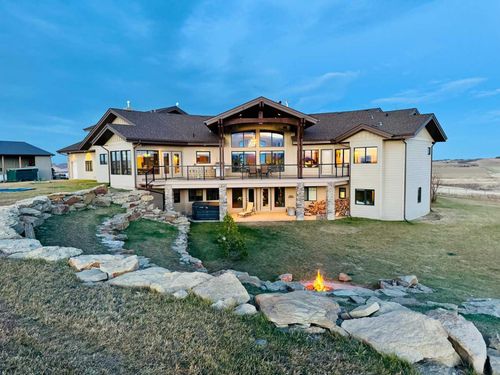 {{alt}} | Card Image