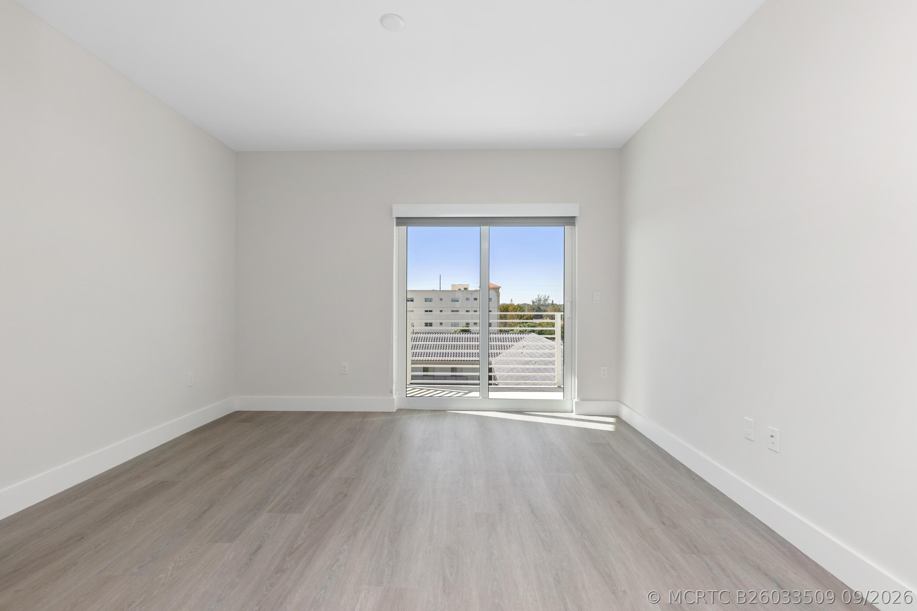 Residential in Hollywood 5