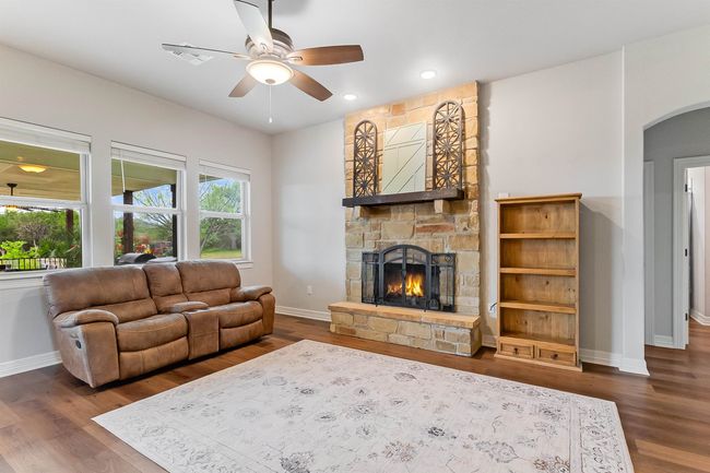 2109 Whitewater Dr, House other with 4 bedrooms, 2 bathrooms and null parking in Bertram TX | Image 4