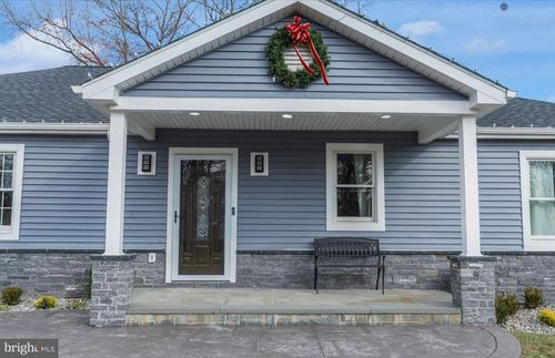 211 E Ward St, Hightstown, NJ, 08520 | Card Image