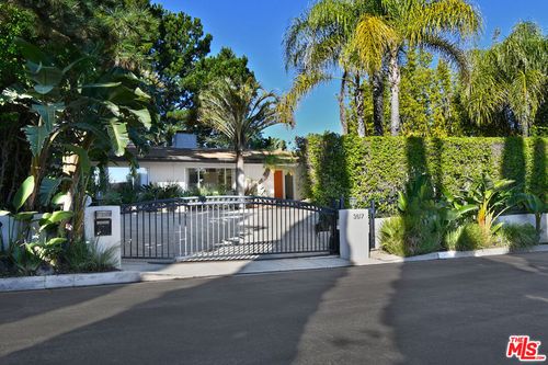3517 Scadlock Ln, Sherman Oaks, CA, 91403-4317 | Card Image