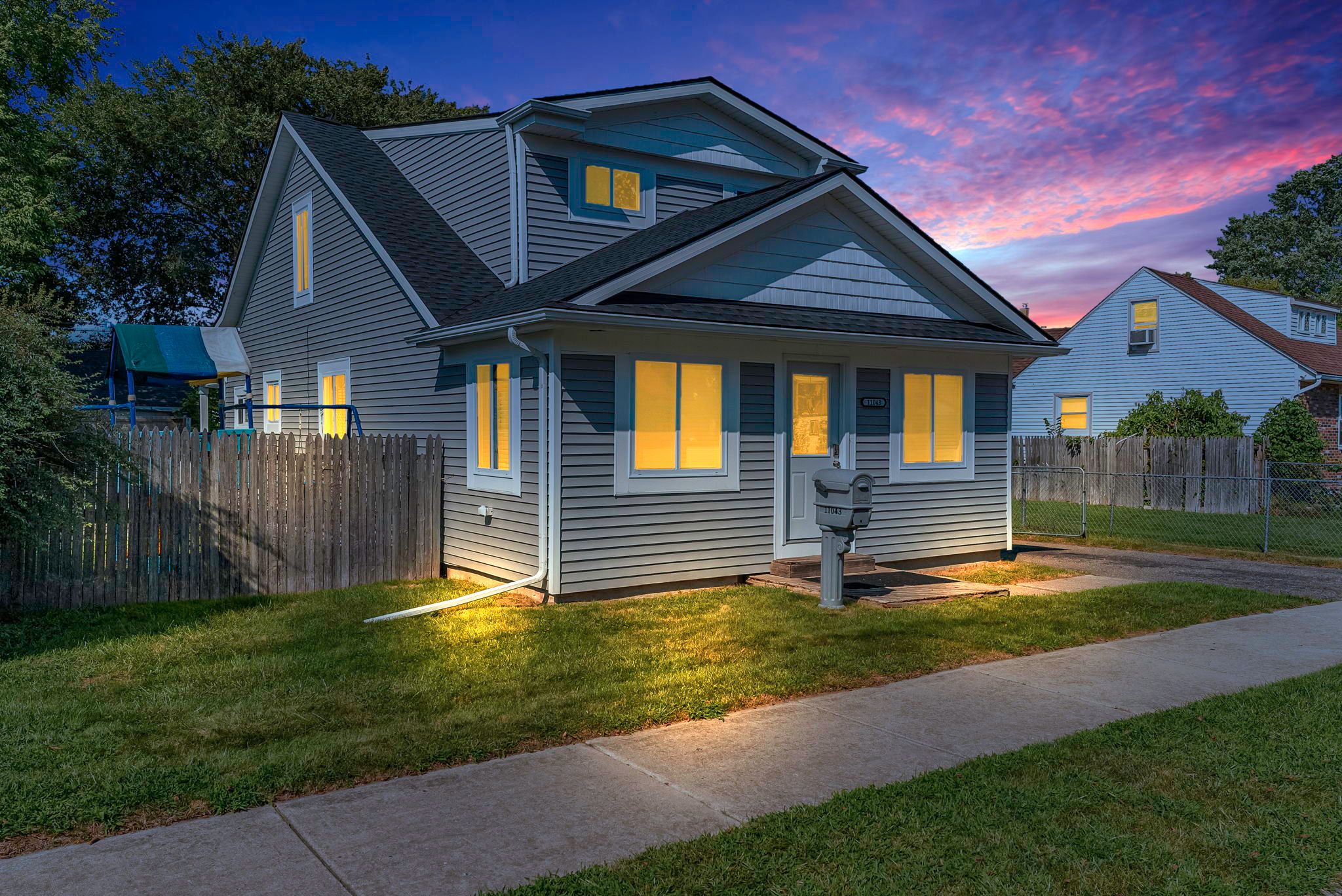 Cadillac Ave, Warren, MI 48089