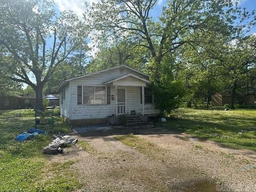 704 &amp; 706 Eagle St, Lonoke, AR, 72086 | Card Image