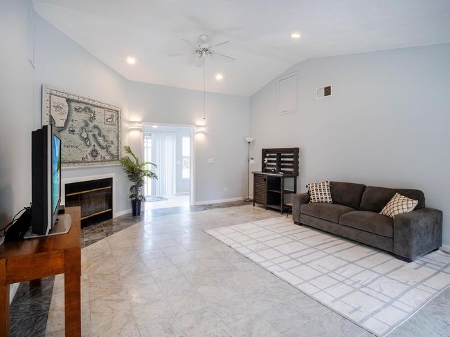 1287 Sw Sunset Trl, House other with 4 bedrooms, 2 bathrooms and null parking in Palm City FL | Image 4