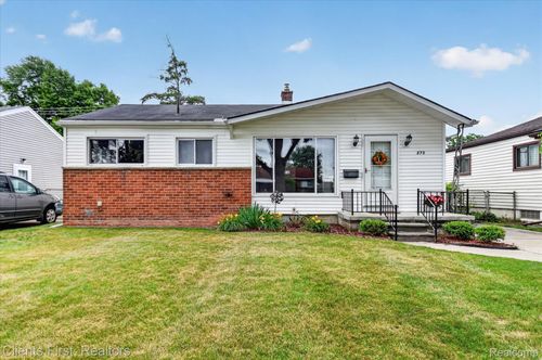 873 Schuman St, Garden City, MI, 48135-1069 | Card Image