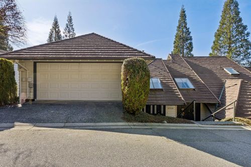 5709 Owl Crt, North Vancouver, BC, V7R4V1 | Card Image