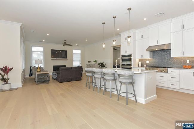 21 Castle Stuart Ct, Condo with 3 bedrooms, 3 bathrooms and null parking in River Vale NJ | Image 9