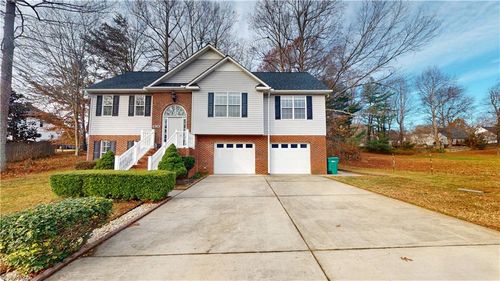 1636 Harper Spring Dr, Clemmons, NC, 27012-7412 | Card Image