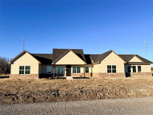 215 W 481 Road, Pryor, OK, 74361 | Card Image
