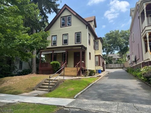 apt-2-30 Riggs Pl, South Orange, NJ, 07079-2212 | Card Image
