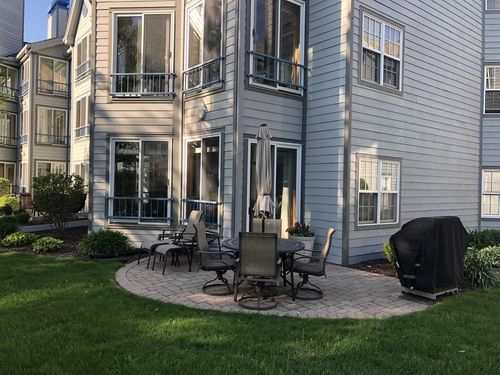 405-5383 Mariners Cove Dr, Madison, WI, 53704-7622 | Card Image