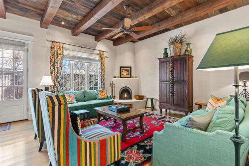 apt-2-314 Artist Rd, Santa Fe, NM, 87501-2782 | Card Image