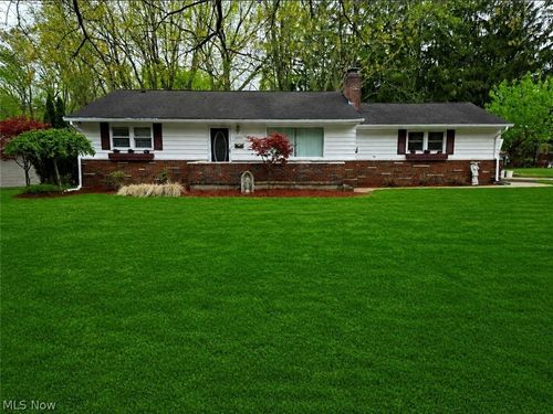 1702 Bears Den Road, Youngstown, OH, 44511 | Card Image
