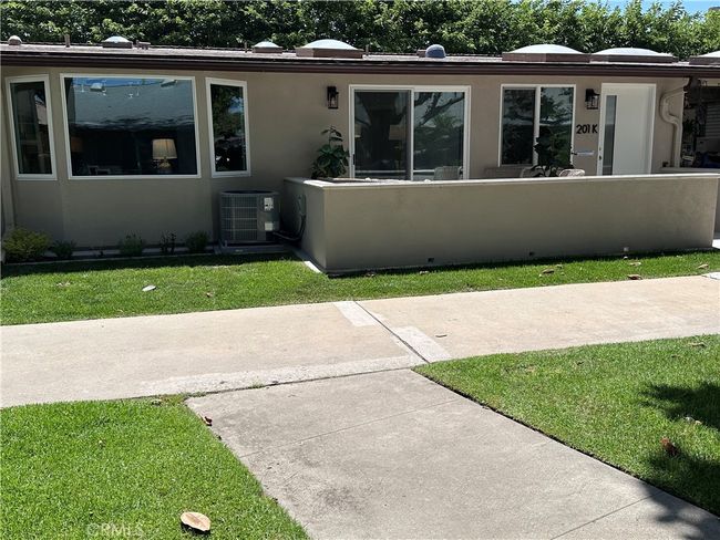 APT-201K - 13361 El Dorado Dr, Home with 2 bedrooms, 2 bathrooms and null parking in Seal Beach CA | Image 38
