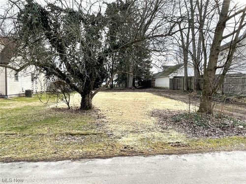 2720 Prospect St Ne, Middlebranch, OH, 44652-9010 | Card Image