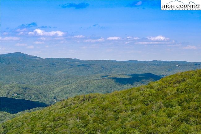 104 Longview Ct, House other with 2 bedrooms, 3 bathrooms and null parking in Seven Devils NC | Image 35