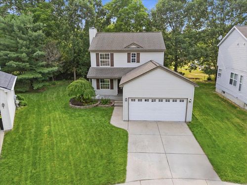 608 Heritage Cir, Fenton, MI, 48430-2317 | Card Image
