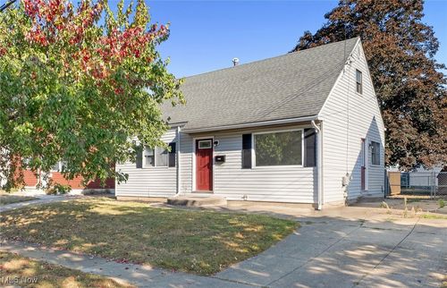 1149 Winston St, Akron, OH, 44314-1127 | Card Image