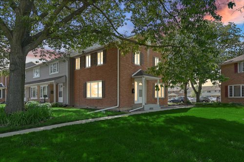 145 Elm St, Park Forest, IL, 60466-1704 | Card Image